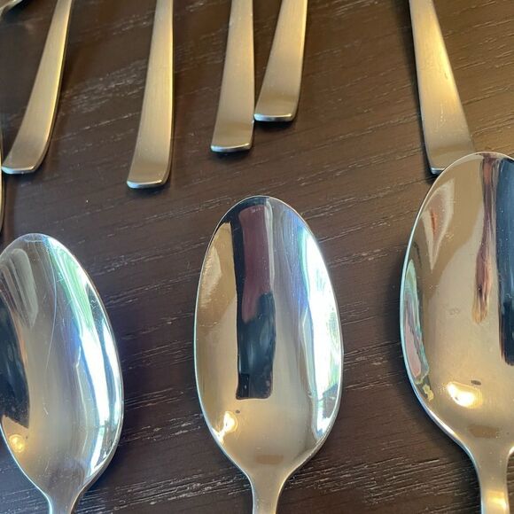 Mikasa 18/10 Stainless Steel Spoons Soup Spoons Regular Spoons - Picture 14 of 14